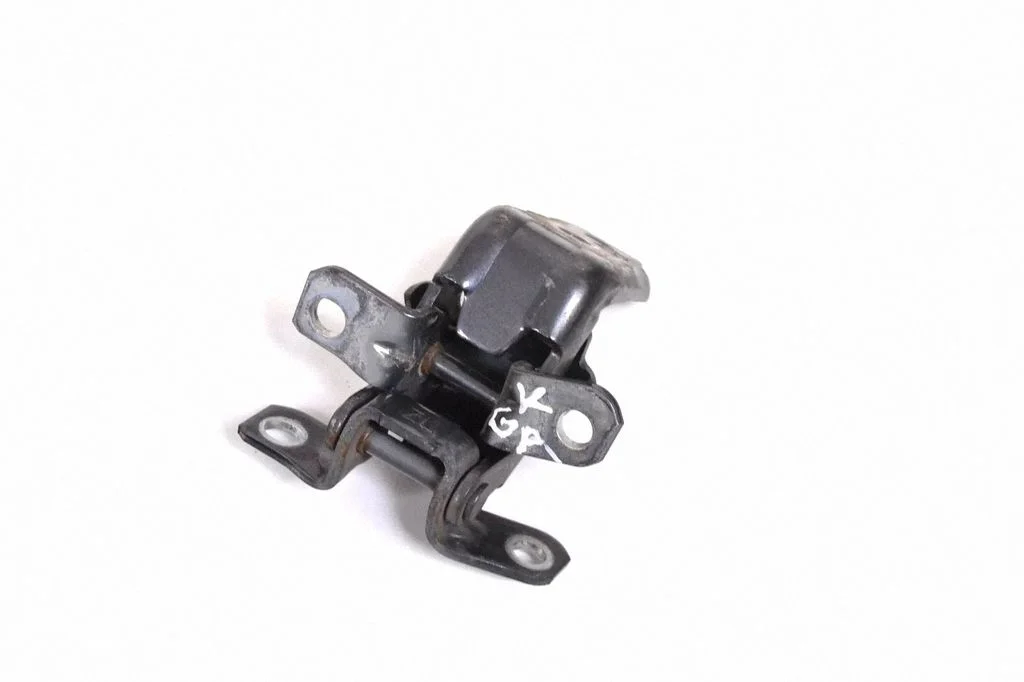 Rear door lower hinge 21830D3200
