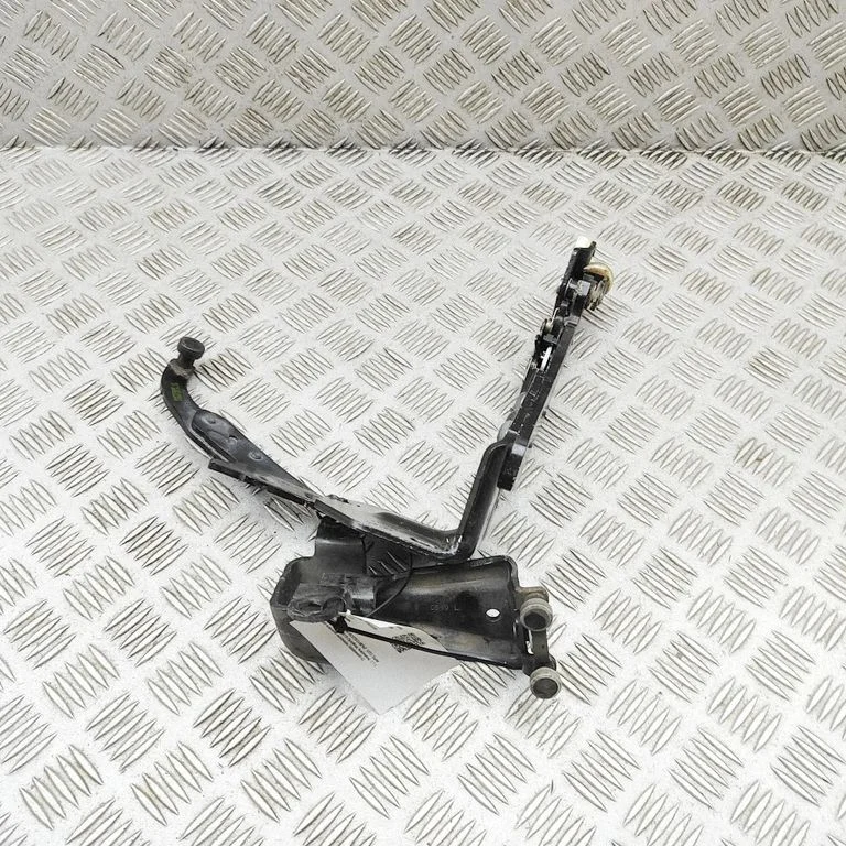 Tagaukse hingede komplekt A4477600047