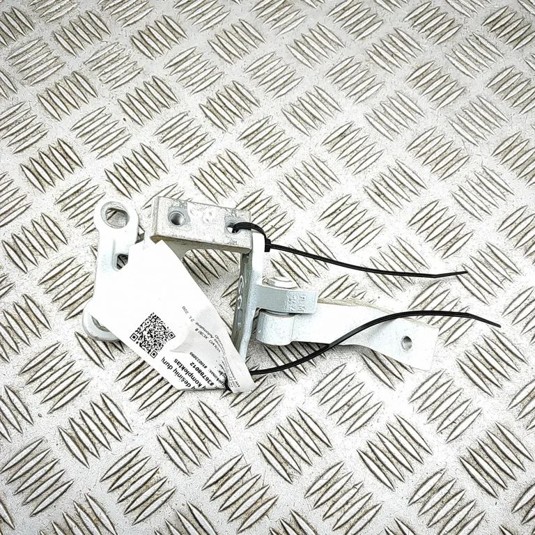 Rear door hinge set – Volvo XC90 (2014-)