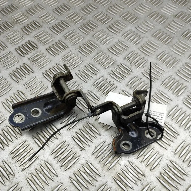 Aizmugurējo eņģu komplekts 60479FG021