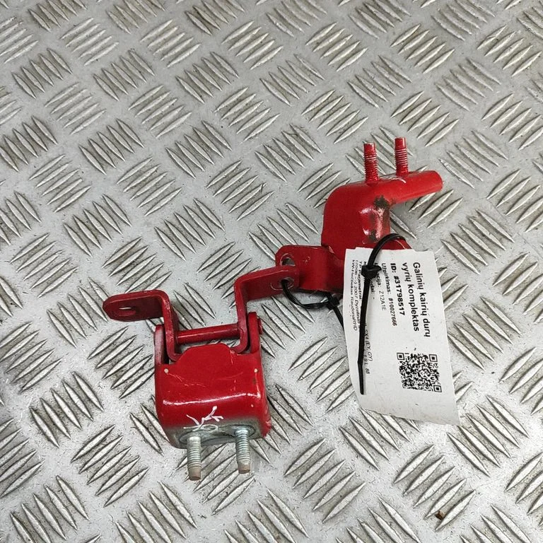 Aizmugurējo eņģu komplekts 6944063JA0