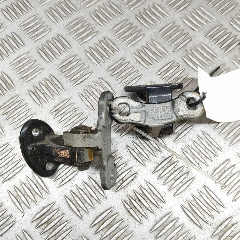 Tagaukse hingede komplekt – Volvo V50 (2008-2012)