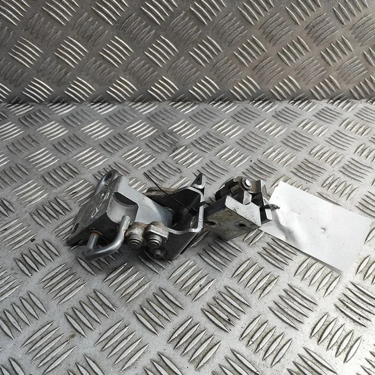 Rear door hinge set – Audi Q7 4L (2005-2015)