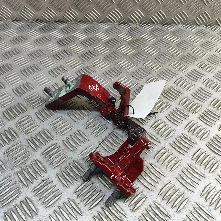 Aizmugurējo eņģu komplekts A2977303700