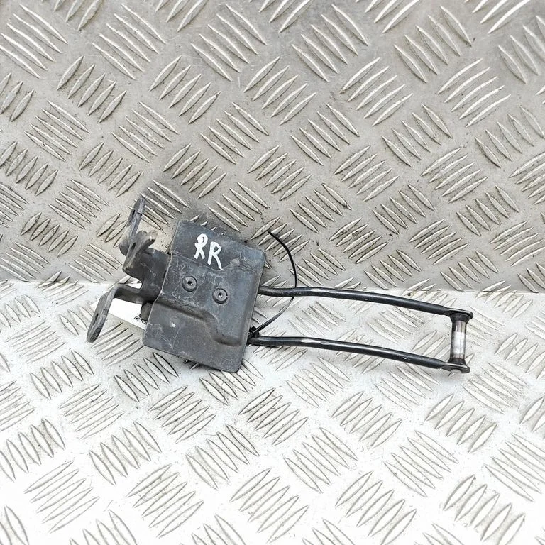Ogranicznik drzwi tylnych HK31V44100AA