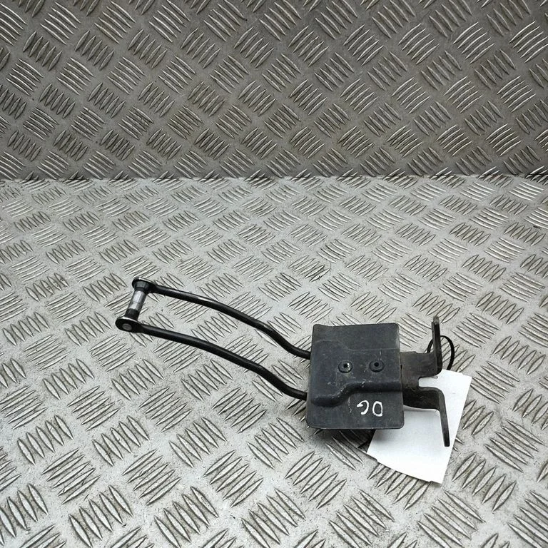Ogranicznik drzwi tylnych HK31V44100AA