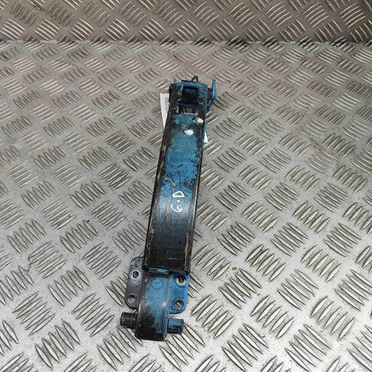 Ogranicznik drzwi tylnych – Volkswagen Crafter (2006-2016)