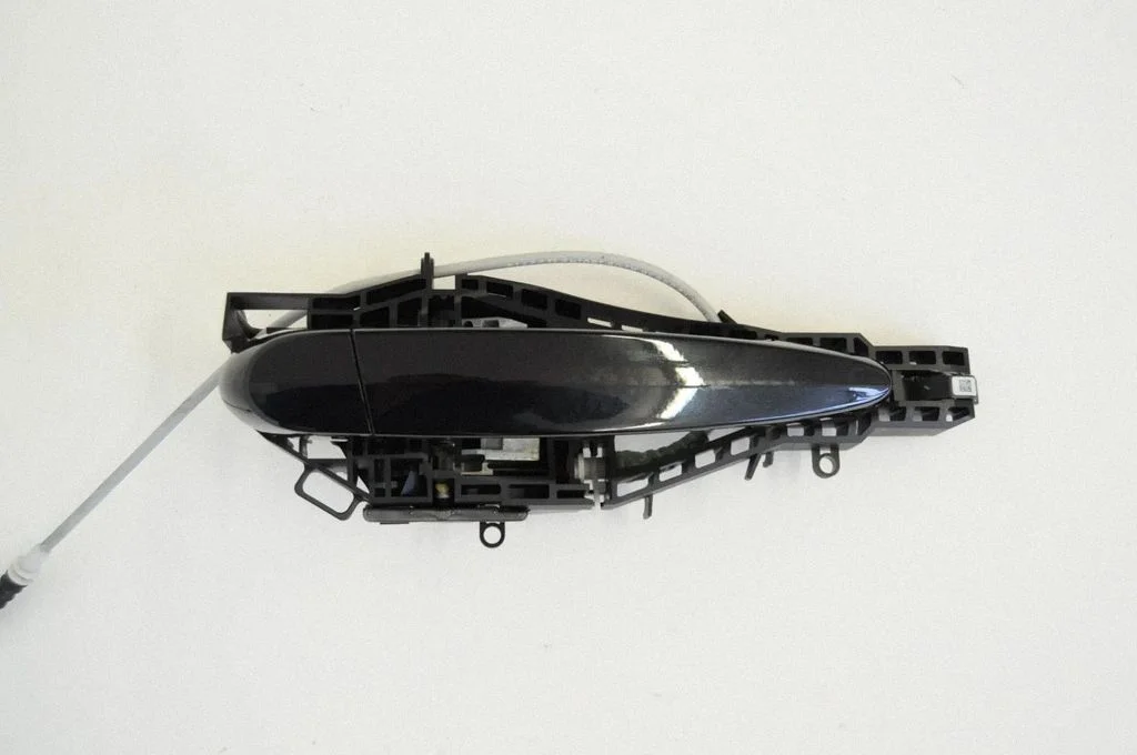 Tagaukse välimine käepide – BMW 3-seeria F30 F35 F31 (2012-2018)