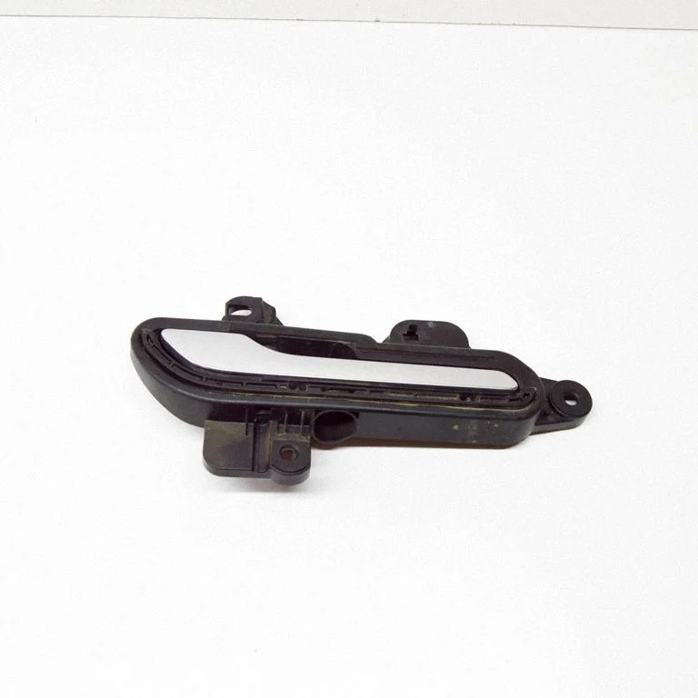 Rear door exterior handle 108183200J