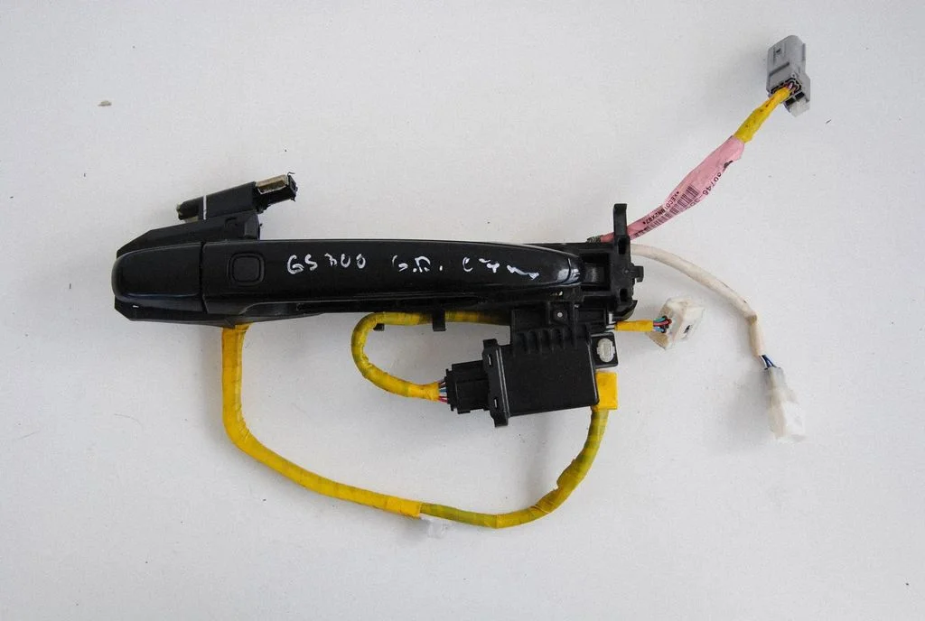 Tagaukse välimine käepide – Lexus GS 300 350 430 450H (2005-2012)