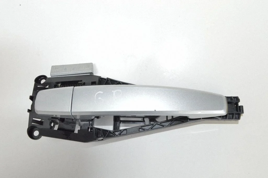 Rear door exterior handle – right