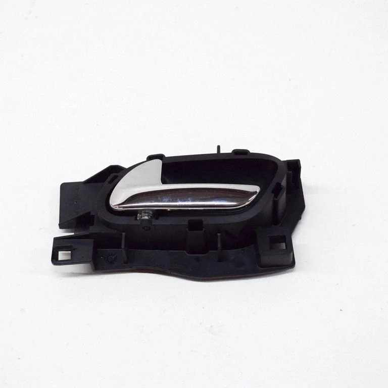 Rear door interior handle