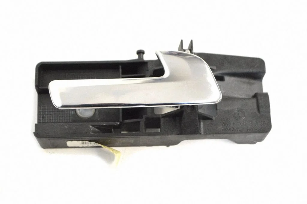 Rear door interior handle