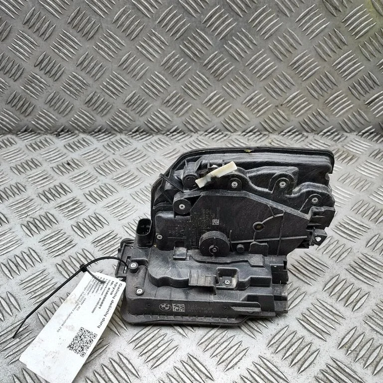 Aizmugurējo durvju slēdzene – BMW iX3 G08 (2020-)