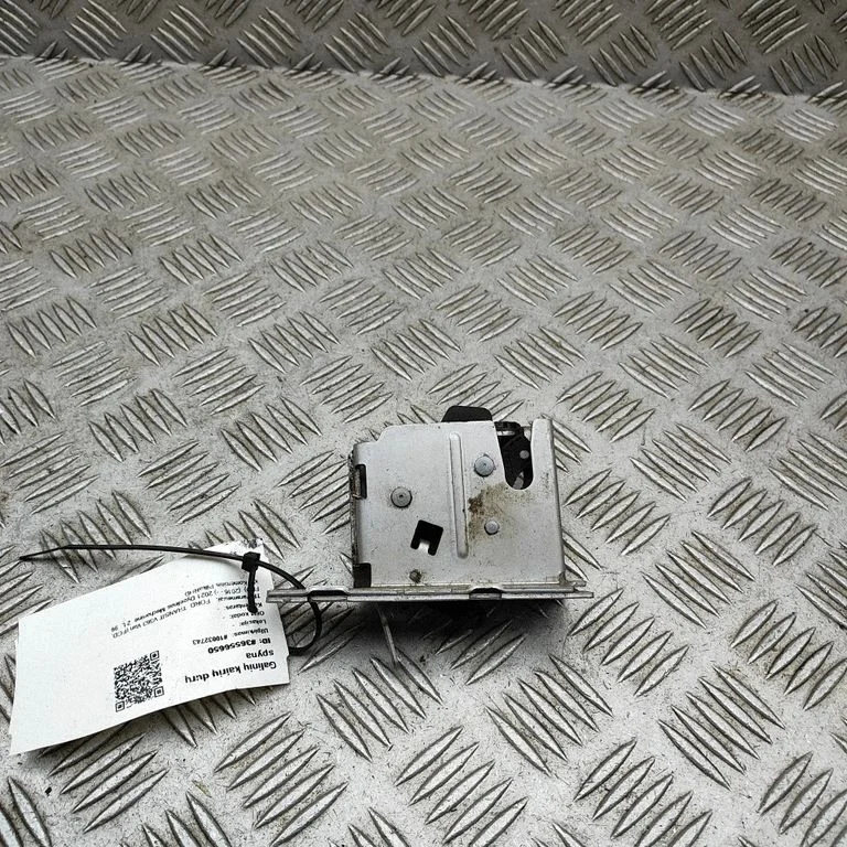 Rear door lock BK31V43287BB