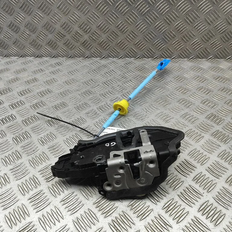Rear door lock 5A160D2