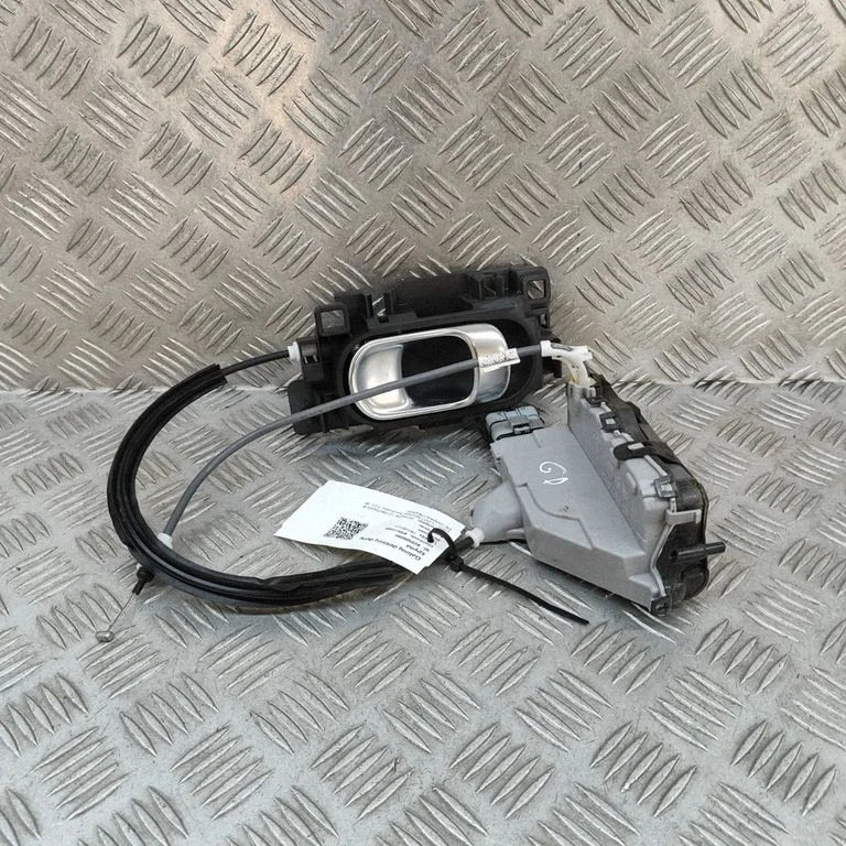 Rear door lock PSA266766