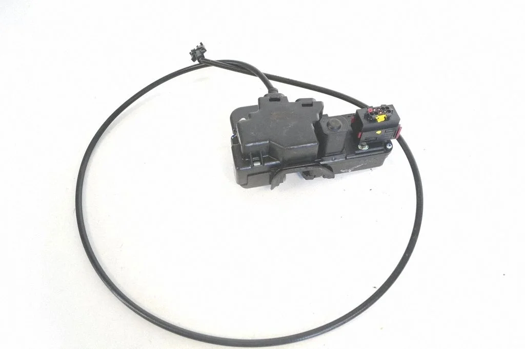 Rear door lock – Tesla Model S (2012-)