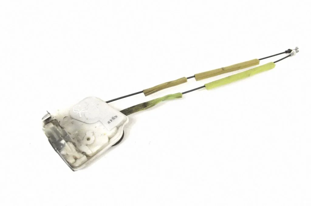 Rear door lock 4H04D0054