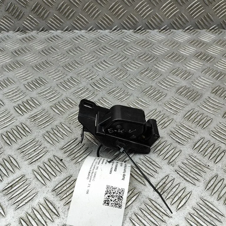 Aizmugurējo durvju slēdzene 9822424980