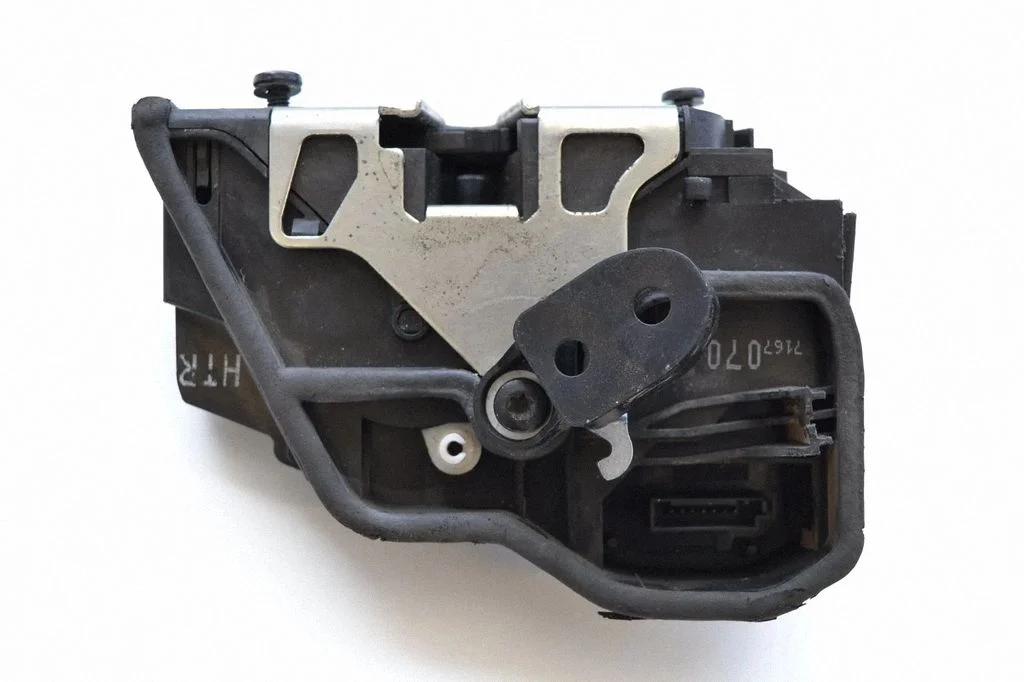 Rear door lock – BMW 7 Series E65 E66 (2001-2008)