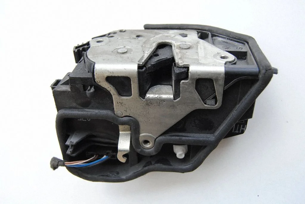 Rear door lock – BMW 7 Series E65 E66 (2001-2008)