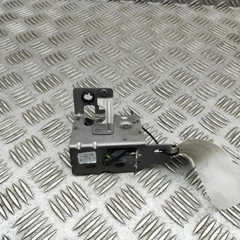 Rear door lock BK31V43287BE
