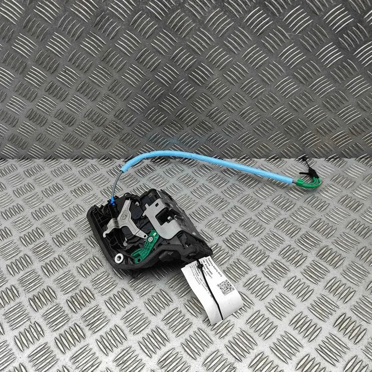Rear door lock 19864010