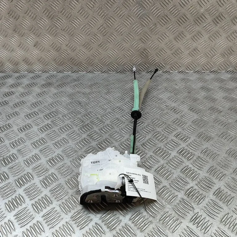 Aizmugurējo durvju slēdzene DFT972310B