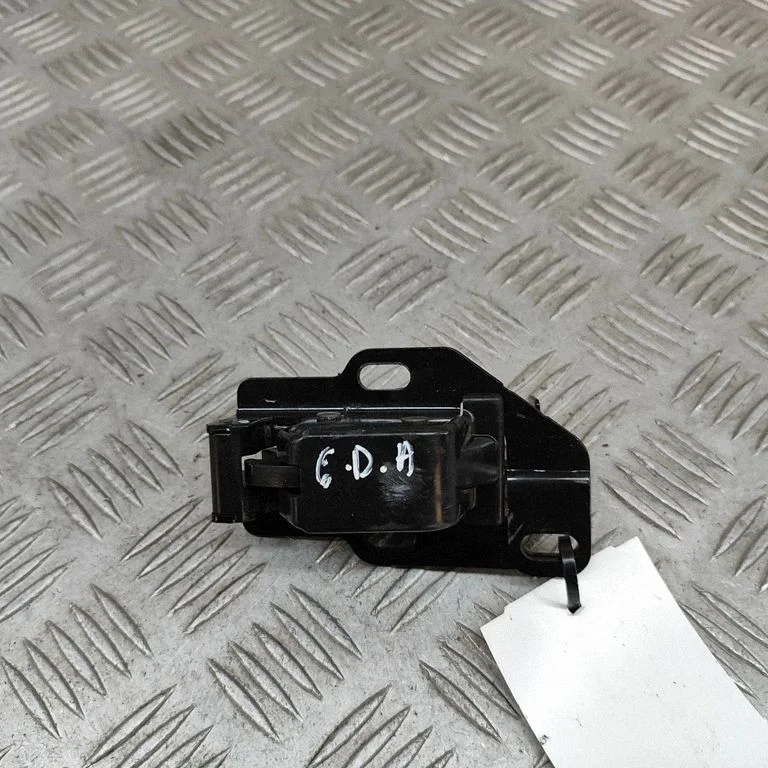 Rear door lock 9808571680
