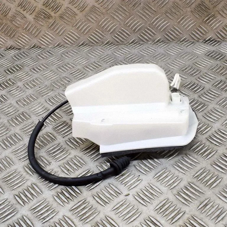 Rear door lock – Tesla Model Y (2020-)