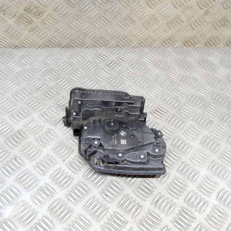 Rear door lock 19864010