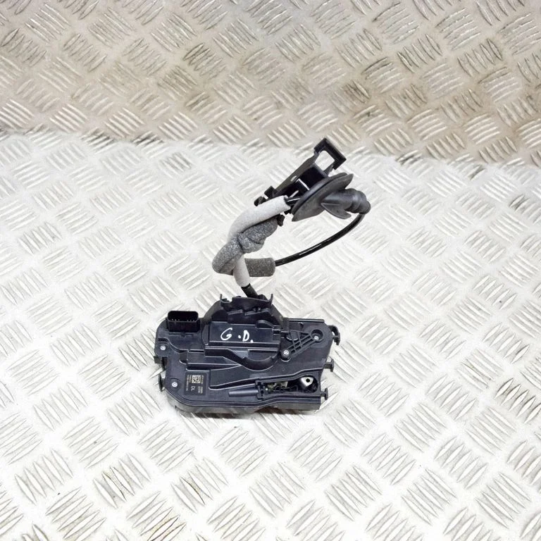 Aizmugurējo durvju slēdzene H1BAA26412DG