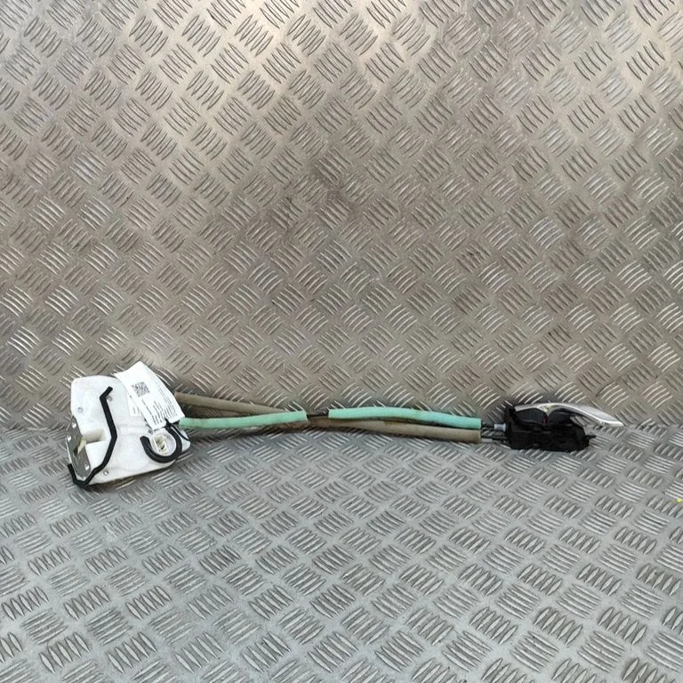 Rear door lock KB9G72310