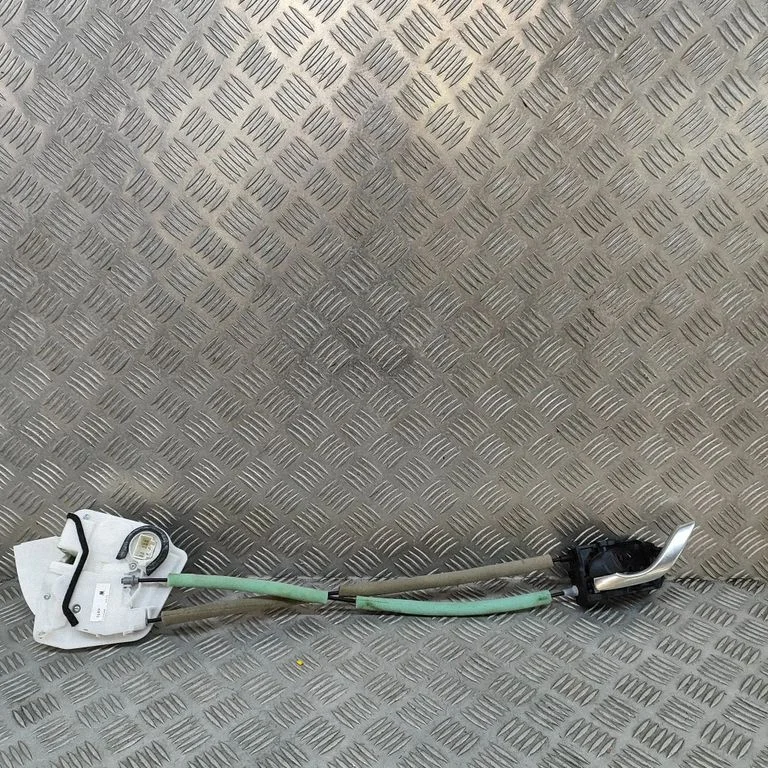 Rear door lock KB9G73310