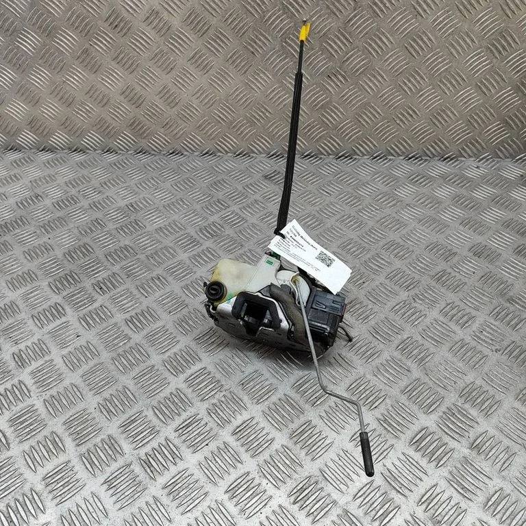 Aizmugurējo durvju slēdzene 13503822