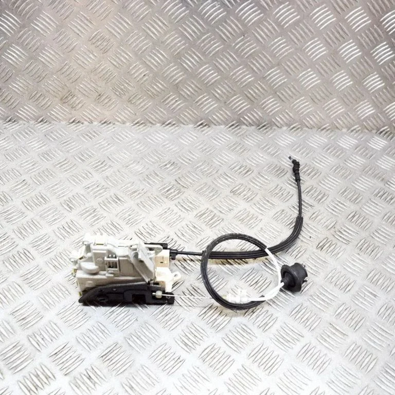 Rear door lock – Audi Q7 4L (2005-2015)