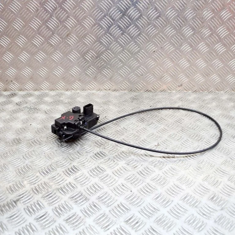 Rear door lock – Tesla Model S (2012-)