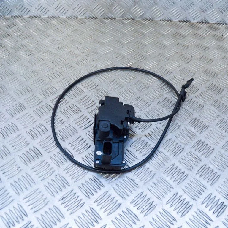 Rear door lock – Tesla Model S (2012-)