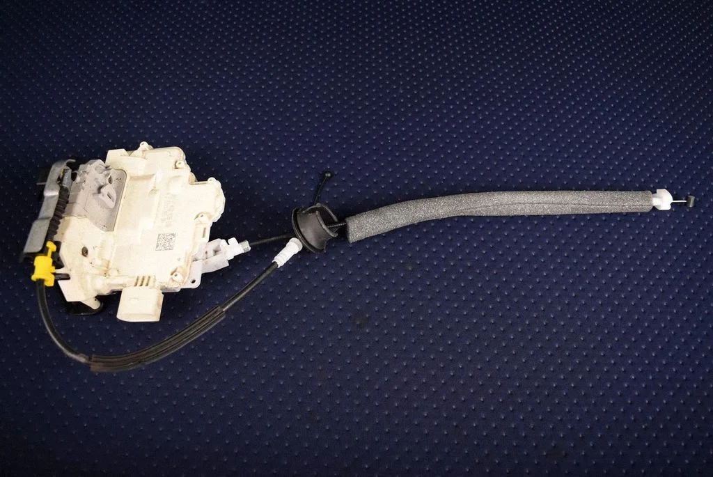 Rear door lock – Audi A7 S7 4G (2011-2017)