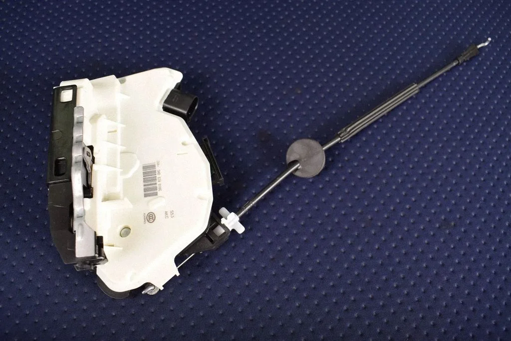 Rear door lock – Volkswagen Tiguan (2007-2016)