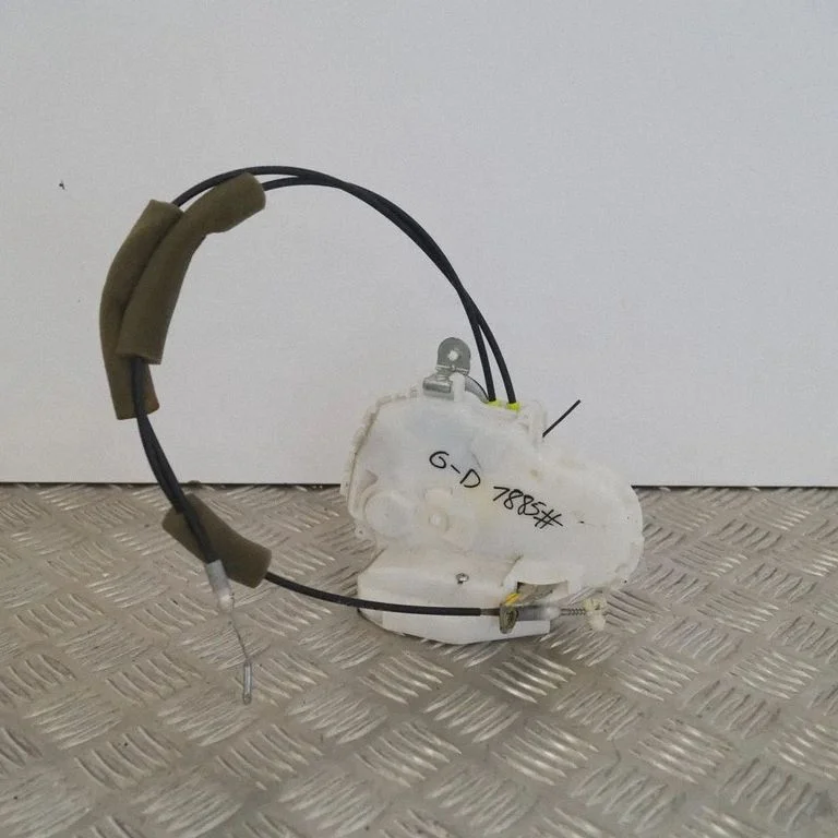 Aizmugurējo durvju slēdzene EUL4903110A