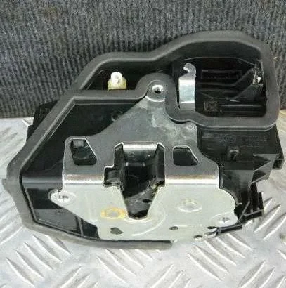 Rear door lock – BMW X3 F25 (2010-2017)
