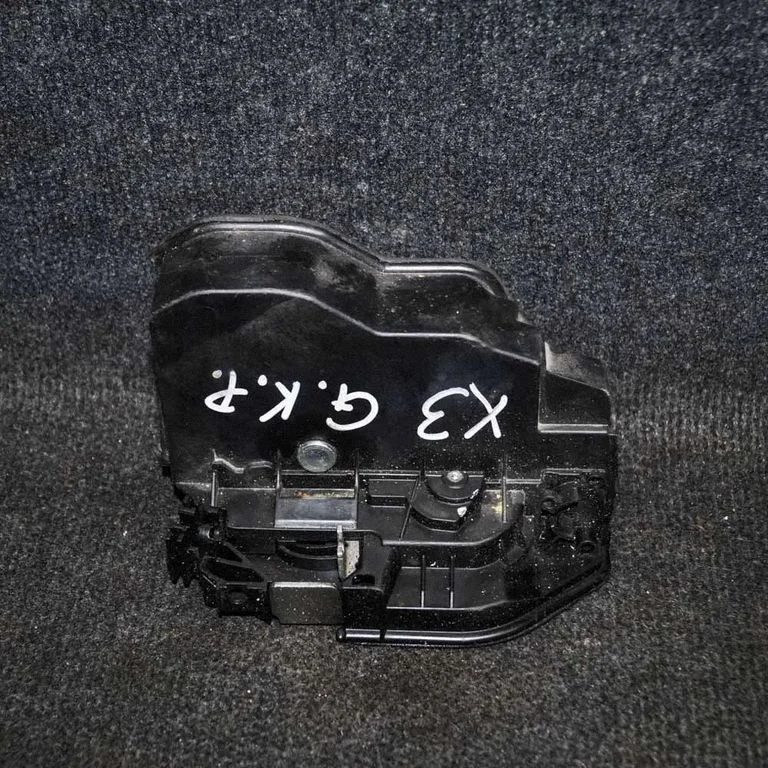 Rear door lock – BMW X3 E83 (2003-2010)