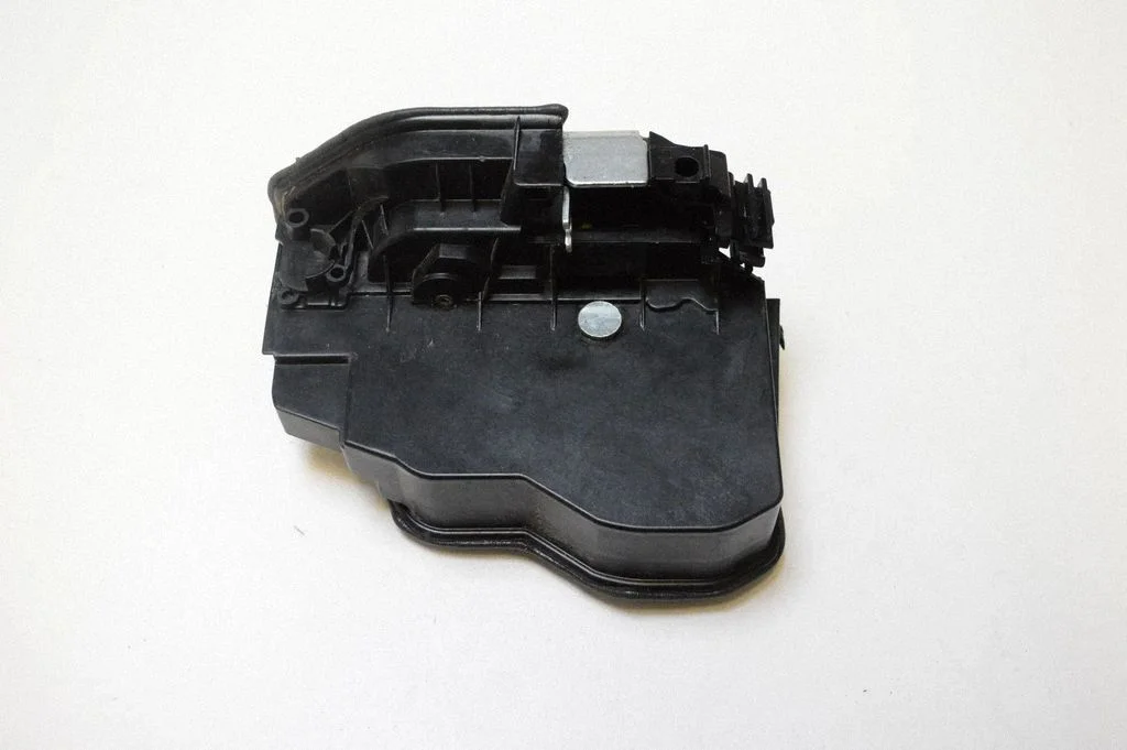 Rear door lock – BMW X3 F25 (2010-2017)