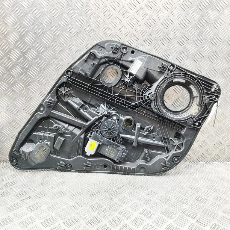 Aizmugurējā el. loga pacēlāja mehānisms bez motoriņa 31416997