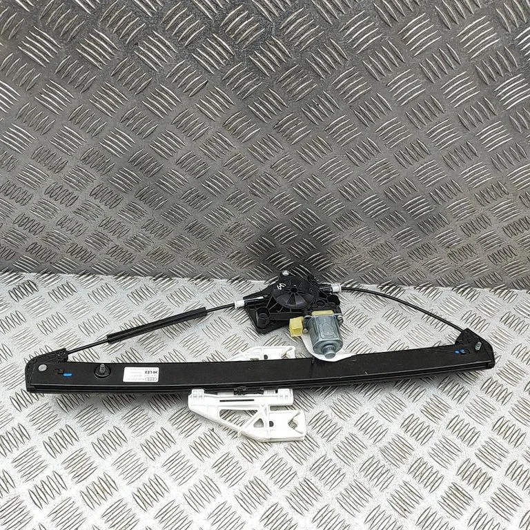 Aizmugurējā el. loga pacēlāja mehānisms bez motoriņa 0130822712