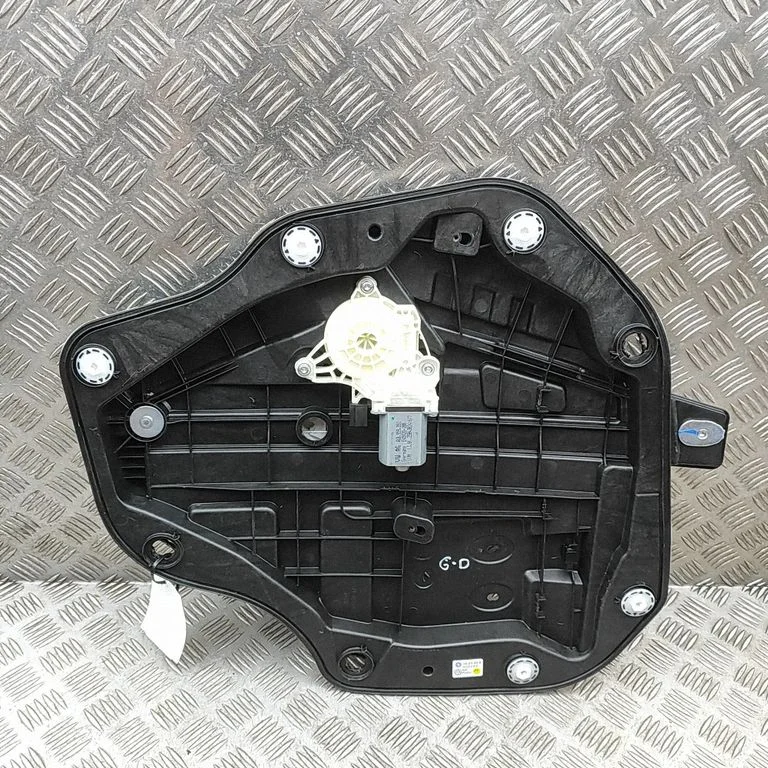 Aizmugurējā el. loga pacēlāja mehānisms bez motoriņa 4K0959882