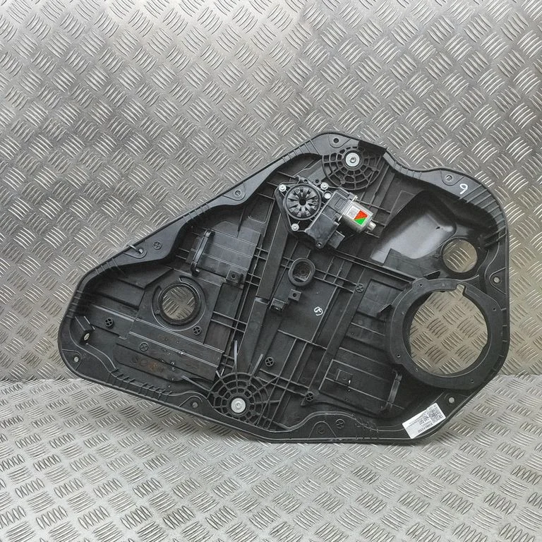 Rear window lifting mechanism without motor 81420P2020