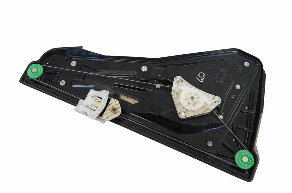 Rear window lifting mechanism without motor AH2227000AB